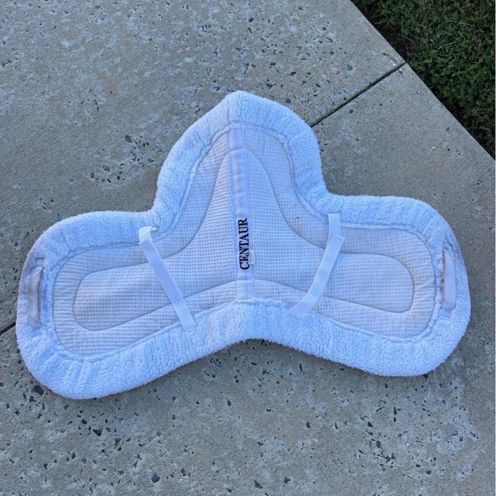 Centaur white fleece english saddle pad